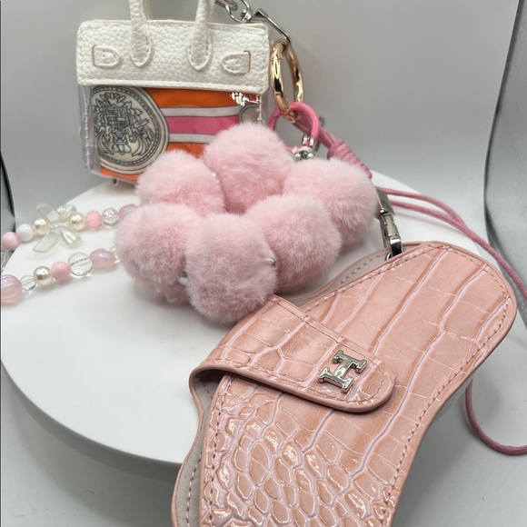 897. Pink Croc-Embossed Junk Keychain Key Holder with Pom Pom Charm